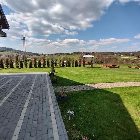 Domek Letniskowy Elizjum Myczkow Экстерьер фото